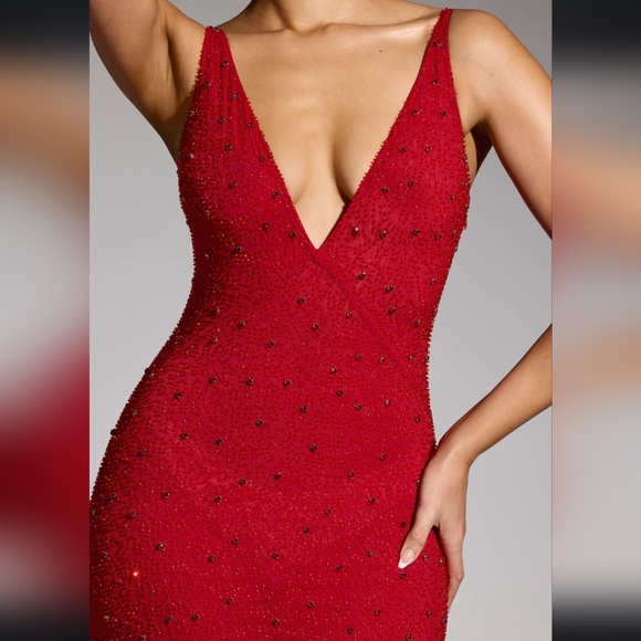 NEW With Tags Oh Polly Colmar Embellished Plunge Neck Evening Gown Size 6 - Picture 8 of 10